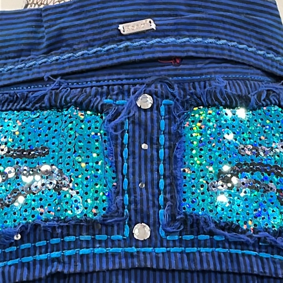 Roar western top cowgirl chic! - Picture 11 of 14